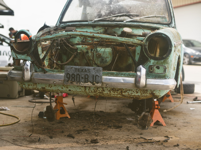 Illustration for article titled The Least Prepared Team In The History Of The 24 Hours Of LeMons